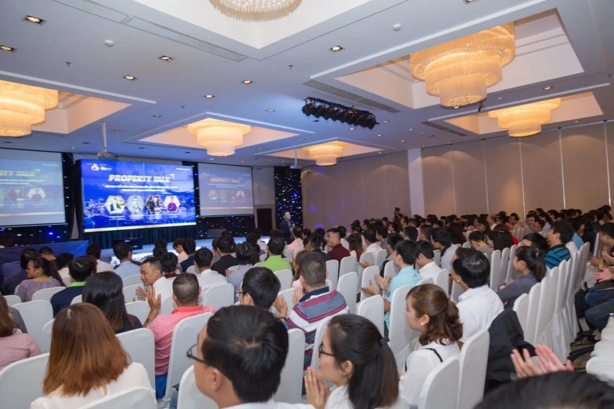Property Talk – Vững Bước Đến Thành Công