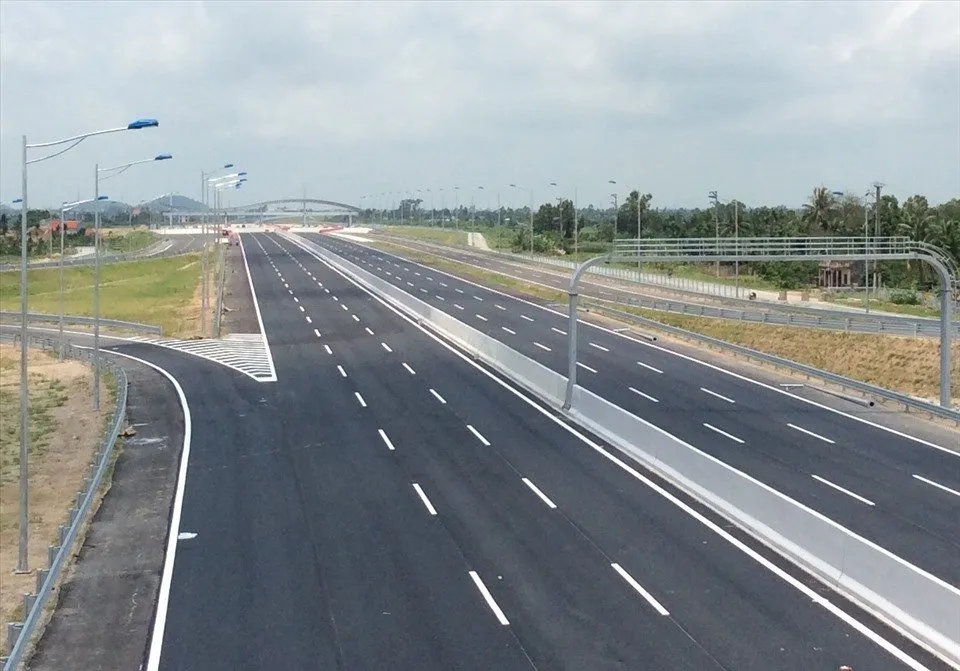cao tốc chơn thành gia nghĩa hứa hẹn hoàn thành trong năm 2025