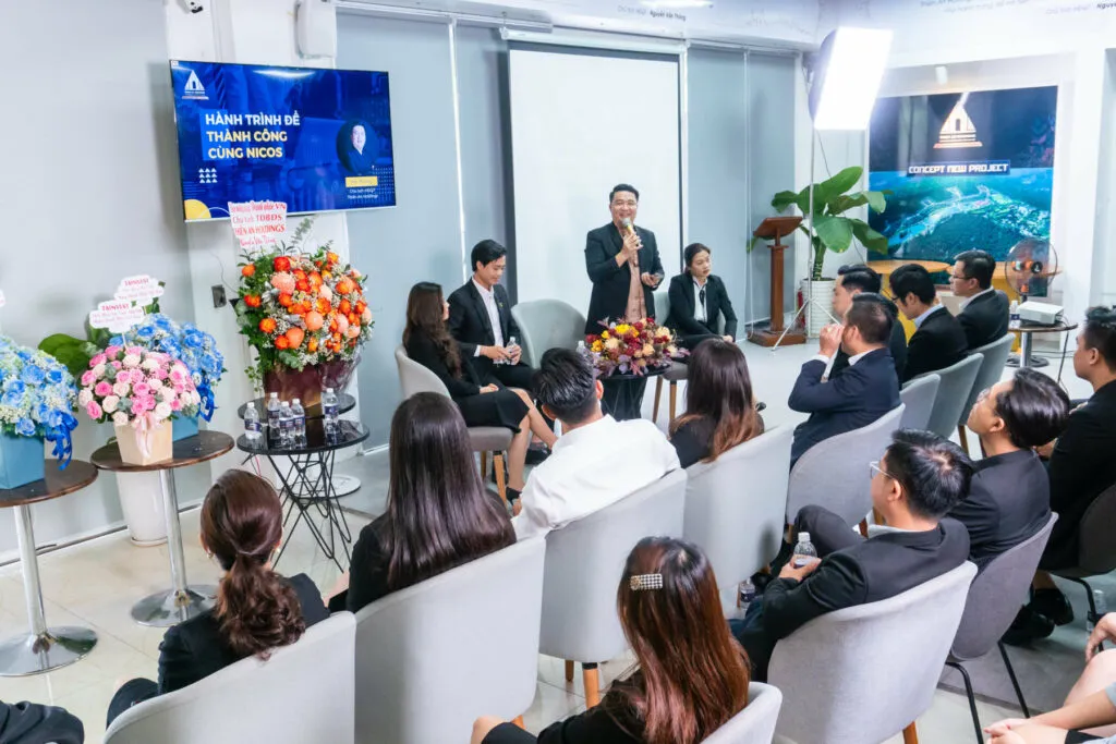 chào mừng ngày hội doanh nhân việt nam 13.10.2022