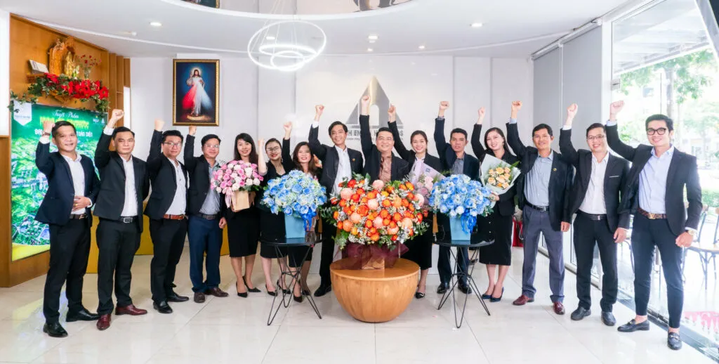 chào mừng ngày hội doanh nhân việt nam 13.10.2022