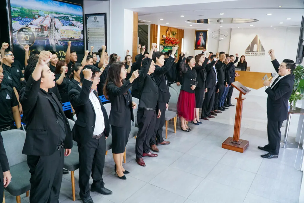 thiên an holdings khai trương đầu năm